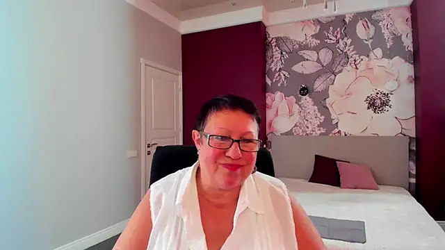 BarbaraTurners online show from 10.12.25