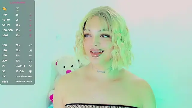 Emmaa Saenz  online show from 03.09.26