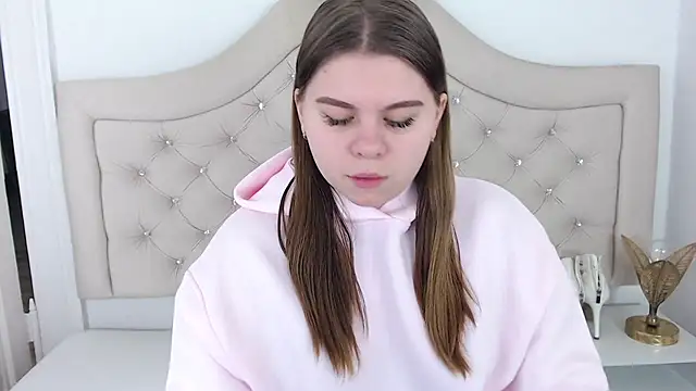 Snapshot of AbbyPleasure chatting on 12.09.24 AbbyPleasure online show from 12.09.24