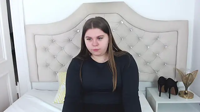 Snapshot of AbbyPleasure chatting on 12.23.24 AbbyPleasure online show from 12.23.24