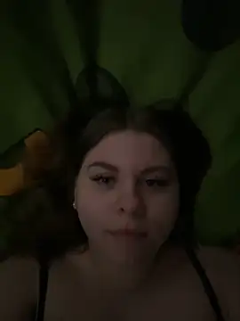 Snapshot of AbbyPleasure chatting on 12.25.24 AbbyPleasure online show from 12.25.24