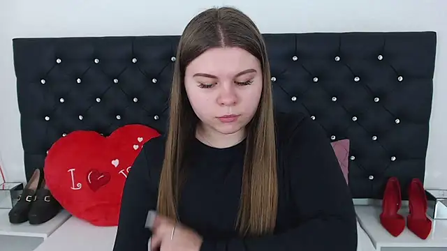 Snapshot of AbbyPleasure chatting on 02.14.25 AbbyPleasure online show from 02.14.25