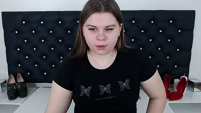 Snapshot of AbbyPleasure chatting on 03.10.25 AbbyPleasure online show from 03.10.25