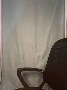 Snapshot of CharismaaBanx chatting on 01.22.25 CharismaaBanx online show from 01.22.25