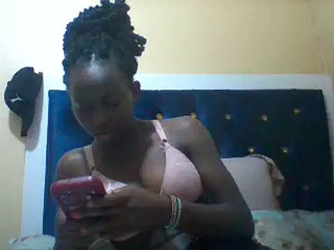 Snapshot of Seeexxxy-bree chatting on 12.02.24 Seeexxxy-bree online show from 12.02.24
