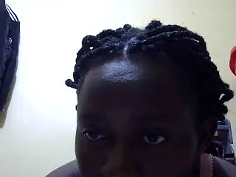 Snapshot of Seeexxxy-bree chatting on 01.28.25 Seeexxxy-bree online show from 01.28.25