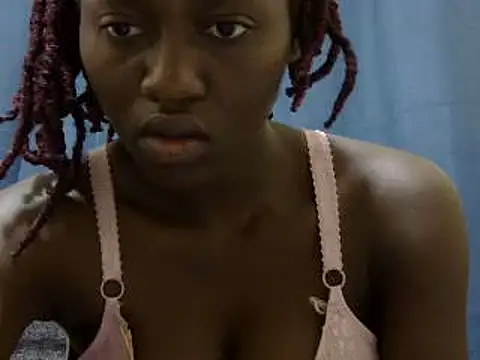 Snapshot of Seeexxxy-bree chatting on 02.25.25 Seeexxxy-bree online show from 02.25.25