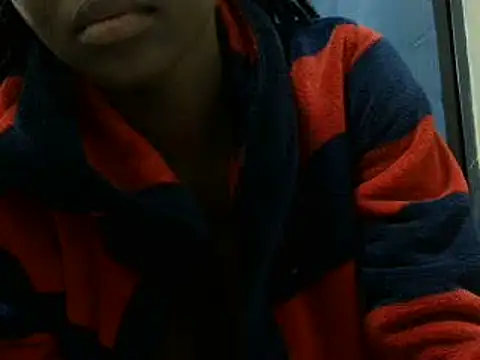 Snapshot of Seeexxxy-bree chatting on 03.18.25 Seeexxxy-bree online show from 03.18.25
