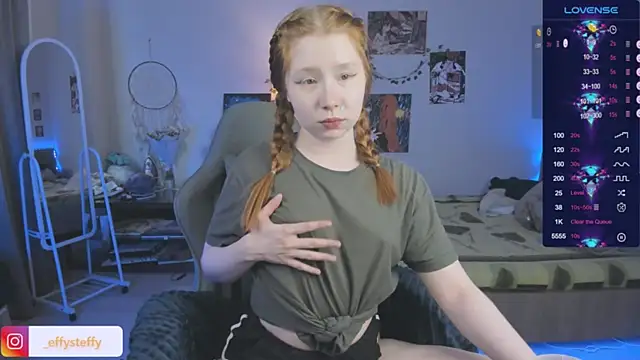 CallMeEffy1 online show from 03.26.26