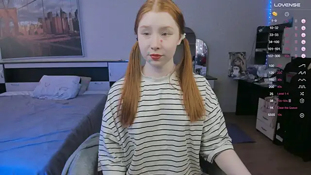 Snapshot of CallMeEffy1 chatting on 05.12.26 CallMeEffy1 online show from 05.12.26