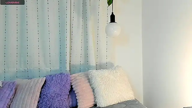 Snapshot of veronicaxx69 chatting on 03.05.25 veronicaxx69 online show from 03.05.25
