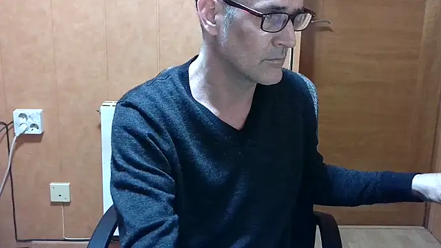 Lia Y PatrickX online show from 11.02.25