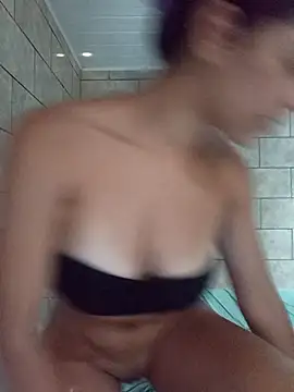 Snapshot of By_Aninha chatting on 04.13.26 By Aninha online show from 04.13.26