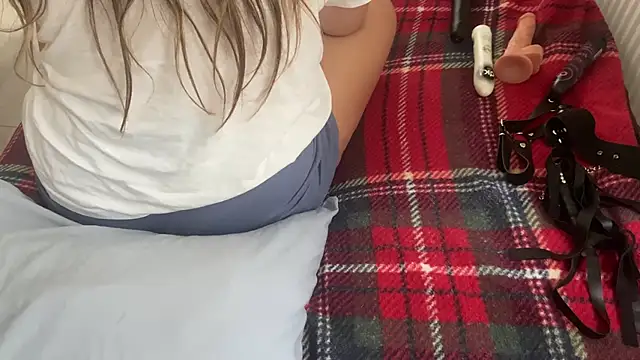 Ceyceys online show from 10.20.25