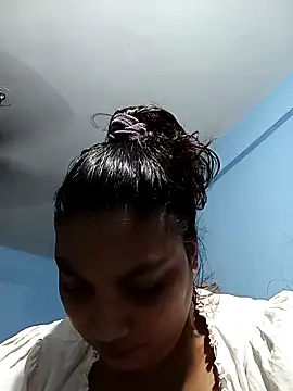 HottyOlly online show from 10.03.25