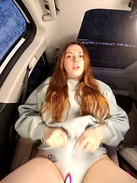 Snapshot of oh_rachel chatting on 11.01.25 oh rachel online show from 11.01.25