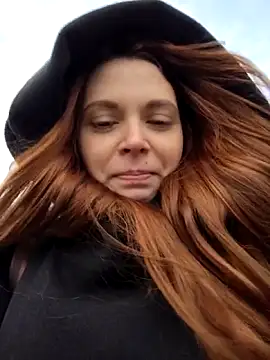 Snapshot of oh_rachel chatting on 11.02.25 oh rachel online show from 11.02.25