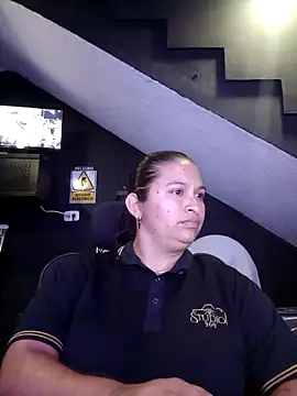 Mia oficial online show from 04.26.26