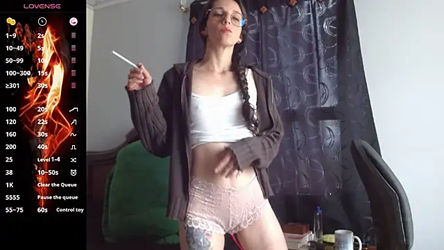 Snapshot of goretty420 chatting on 02.06.25 goretty420 online show from 02.06.25