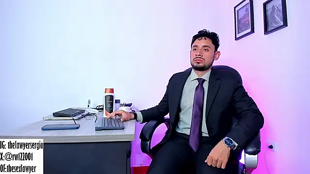 Snapshot of thesexlawyer1 chatting on 12.05.24 thesexlawyer1 online show from 12.05.24
