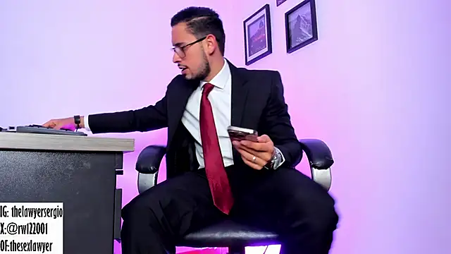 Snapshot of thesexlawyer1 chatting on 02.11.25 thesexlawyer1 online show from 02.11.25