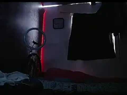 Snapshot of bulguehot chatting on 02.10.25 bulguehot online show from 02.10.25