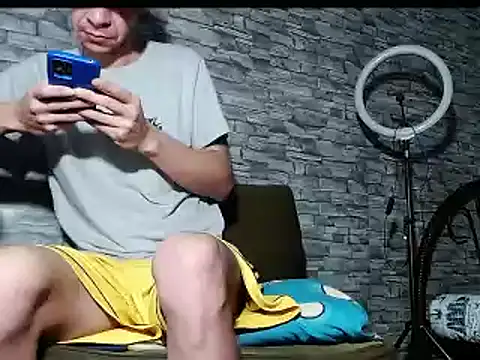 Snapshot of bulguehot chatting on 03.12.25 bulguehot online show from 03.12.25