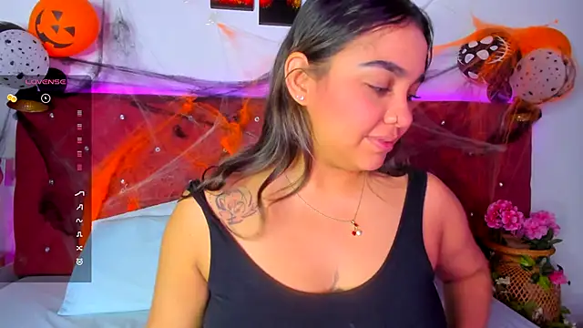 Abril Gomez06 online show from 10.31.25