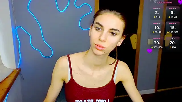 EmmyGreans online show from 02.05.25