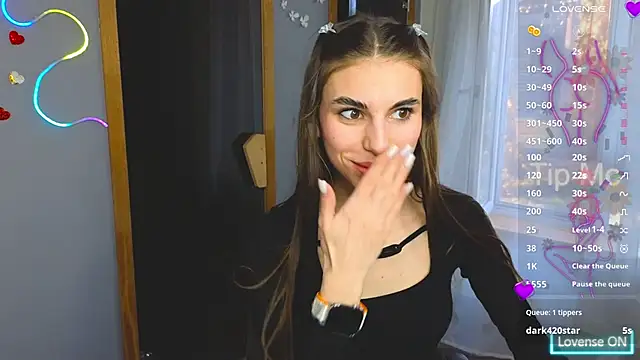 EmmyGreans online show from 03.07.25