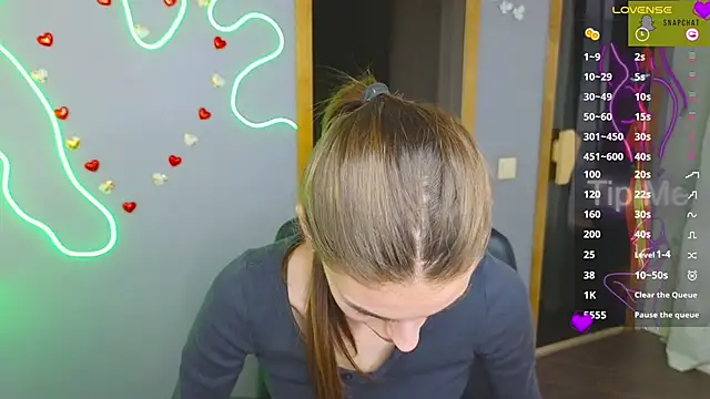 EmmyGreans online show from 03.17.25