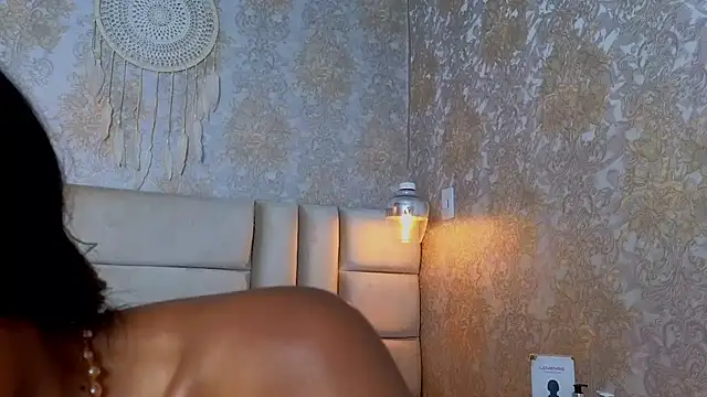 Snapshot of CrystalBrooke3x chatting on 02.27.26 CrystalBrooke3x online show from 02.27.26