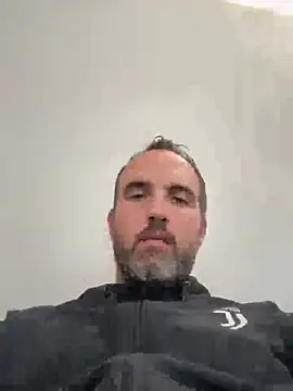 leon3875 online show from 02.26.26