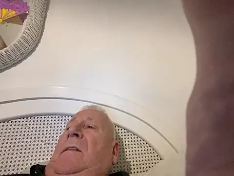 Bossinmidd12 online show from 03.14.25