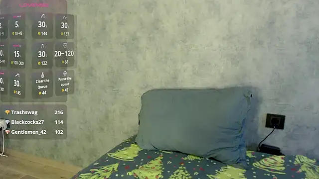 LizzieLight online show from 12.16.24