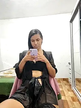 Bella Anjoss online show from 12.15.24