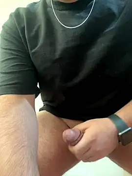 Snapshot of rpotktkkt chatting on 11.22.25 rpotktkkt online show from 11.22.25