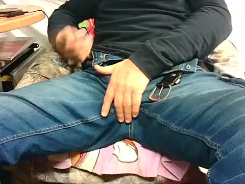 Giulio35 Pika online show from 11.21.25