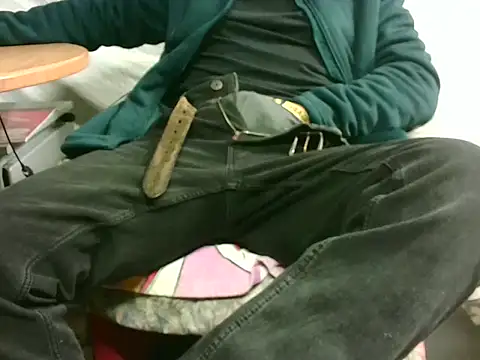 Giulio35 Pika online show from 11.29.25