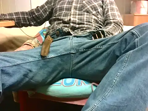 Giulio35 Pika online show from 04.05.26