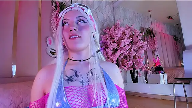 Broklinwhite  online show from 01.09.26