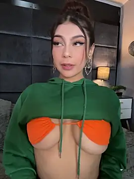 CHERRYY BOMB  online show from 10.13.25