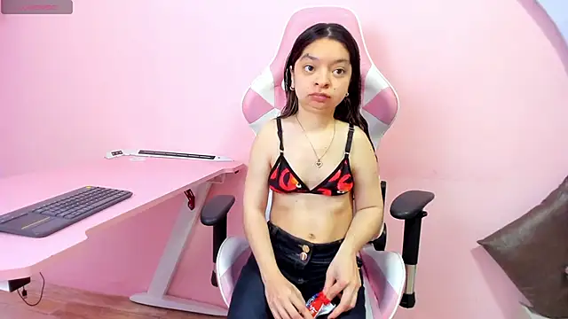 CharlotteMuller online show from 12.04.25