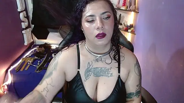 Snapshot of Alexa_Slavehot777 chatting on 06.09.26 Alexa Slavehot777 online show from 06.09.26