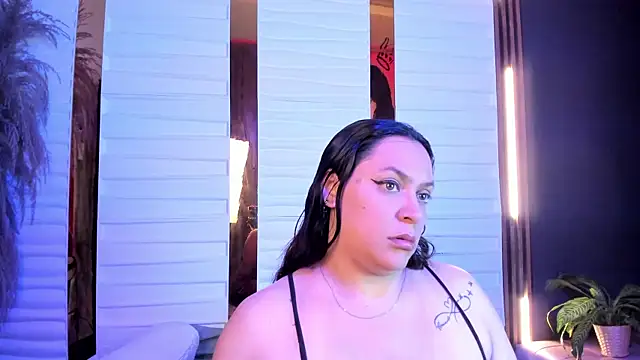 Biiancacox online show from 10.25.25