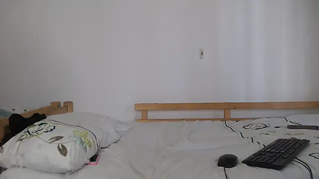 Snapshot of SexyKate852 chatting on 01.28.25 SexyKate852 online show from 01.28.25