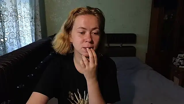 Riley Roo online show from 07.15.26