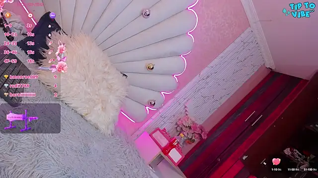 Sophia smith0 online show from 12.14.24