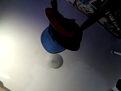 Snapshot of Mune_Raez_6 chatting on 10.29.25 Mune Raez 6 online show from 10.29.25