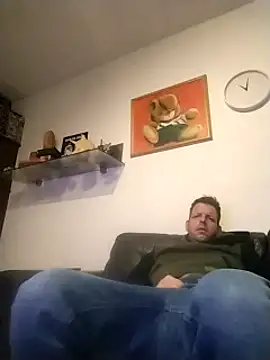 Knuffelstaaf123 online show from 01.13.25